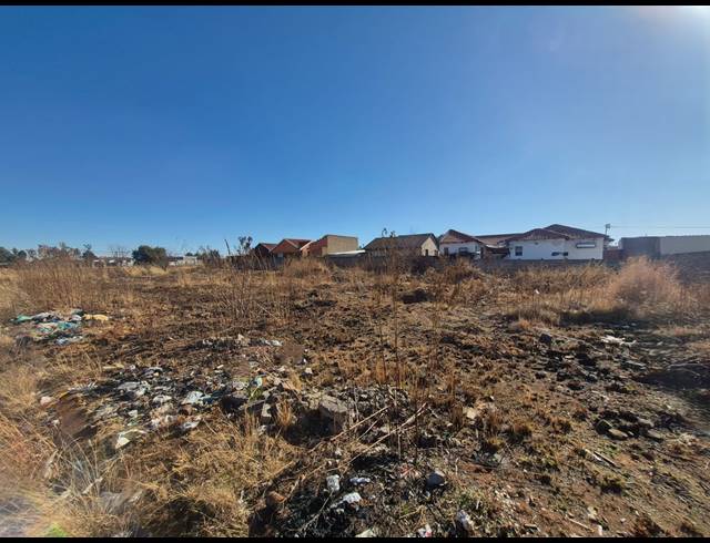 660M² VACANT LAND FOR SALE IN UNITAS PARK